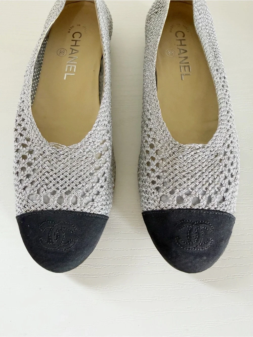 Chanel Metallic Silver Woven PVC Ballet Flats Black CC Cap Toe EU 38.5 US 8.5